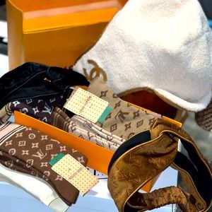 Trendy LV Sock, & head band bundle